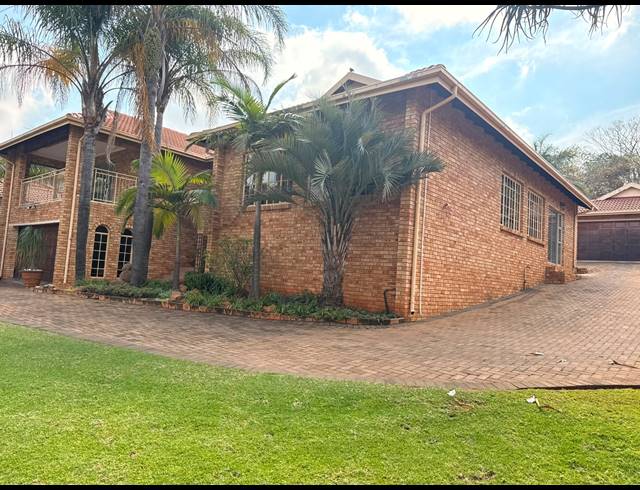 4 BEDROOM HOUSE FOR SALE IN CASHAN